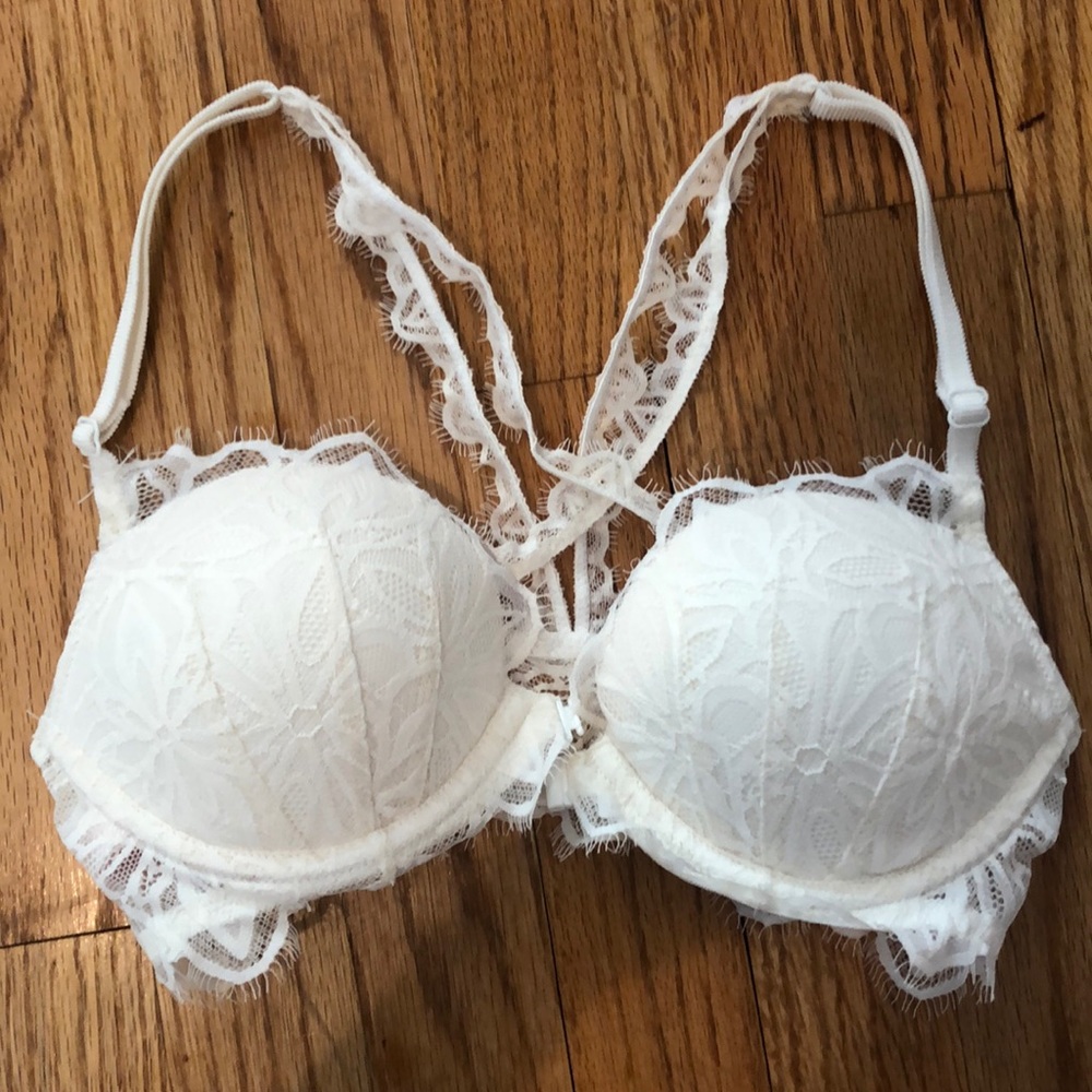White Lace criss cross bra from Pink!